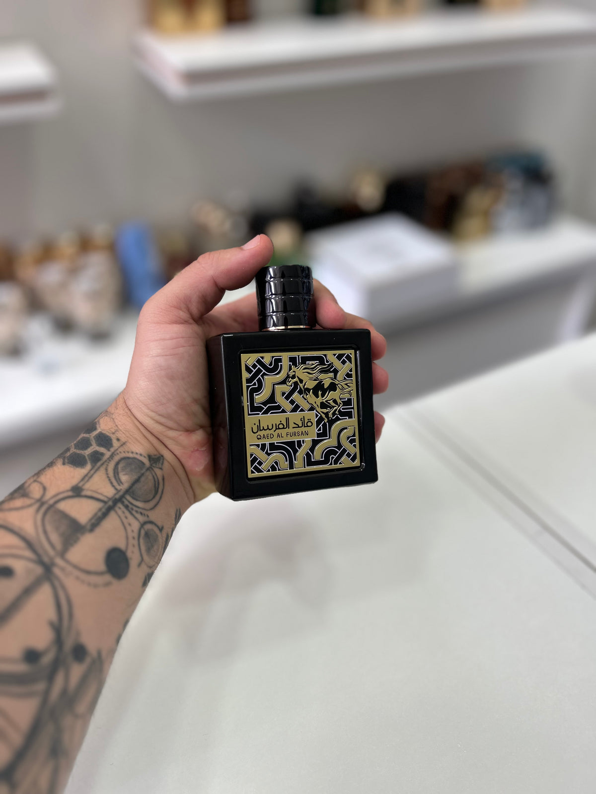 Qaed Al Fursan Lattafa EDP 90 ML - Compartilhável