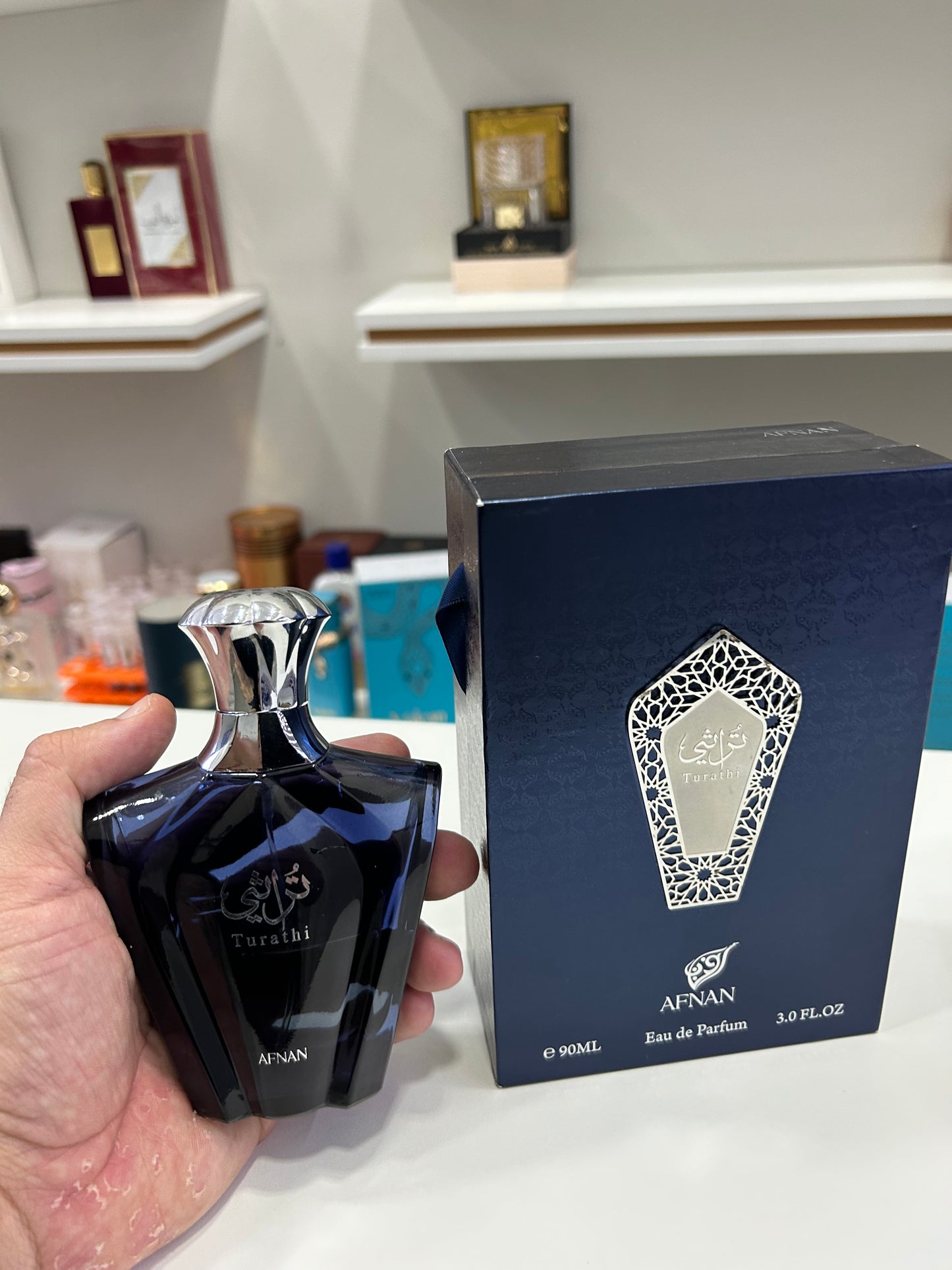 Turathi Blue - Afnan