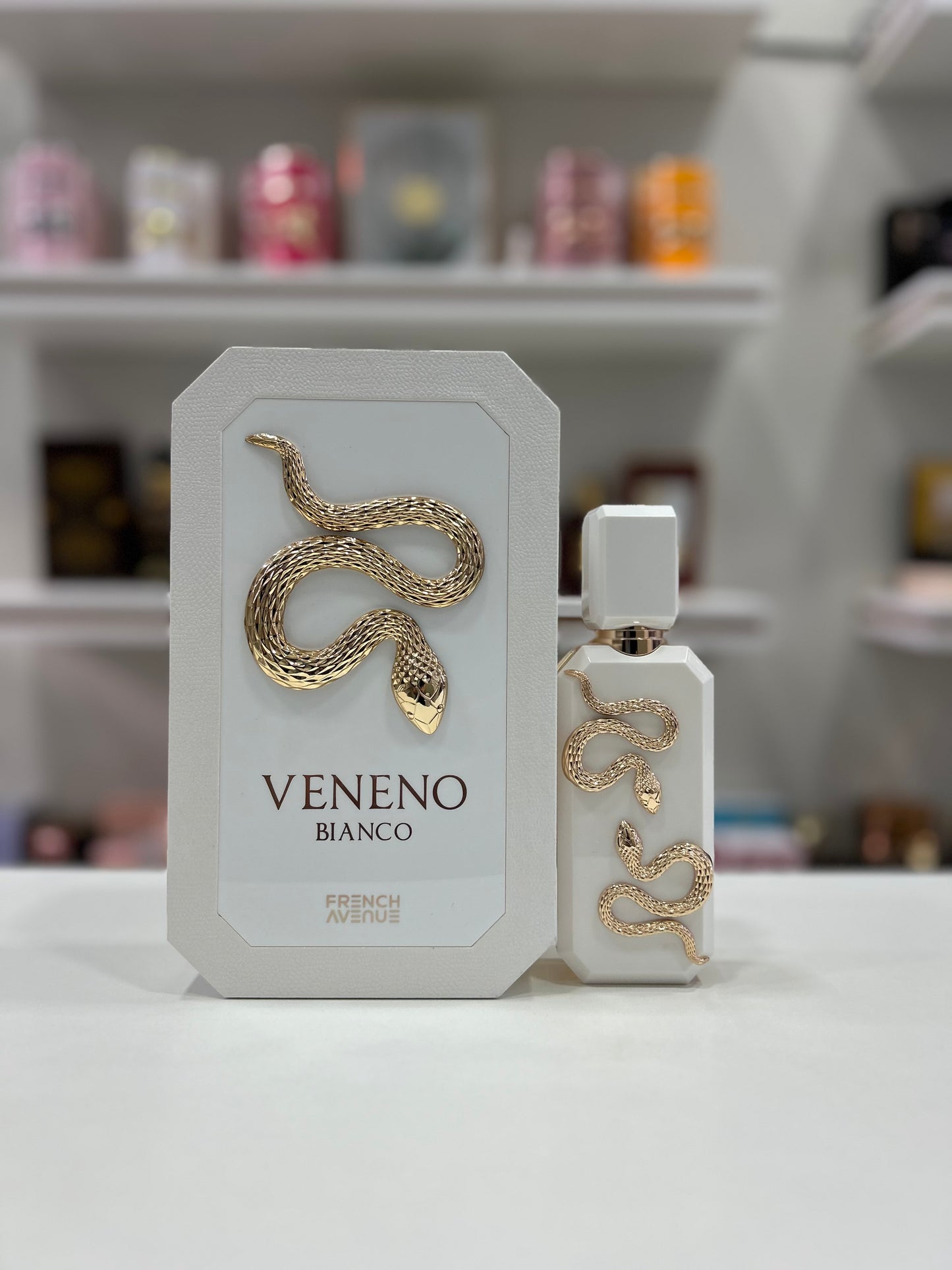 Veneno Bianco - French Avenue Compartilhável